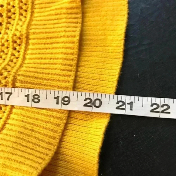 💕Old  navy crochet hoodie - Picture 8 of 8